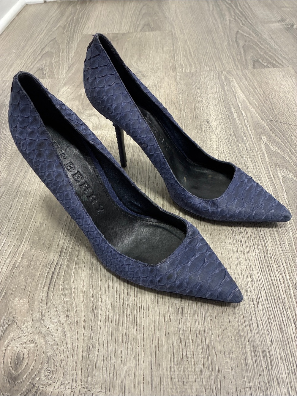 BURBERRY Python Leather Pumps